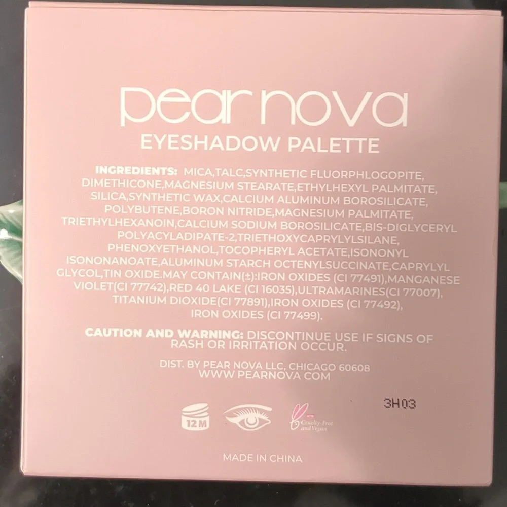Pear Nova nwt pear